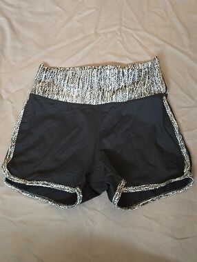 Buffbunny Jacquard Shorts-black